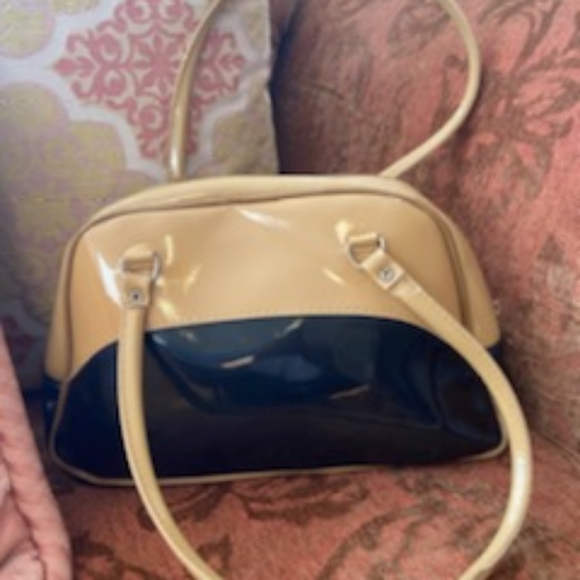 PURSE - Picture 3 of 3